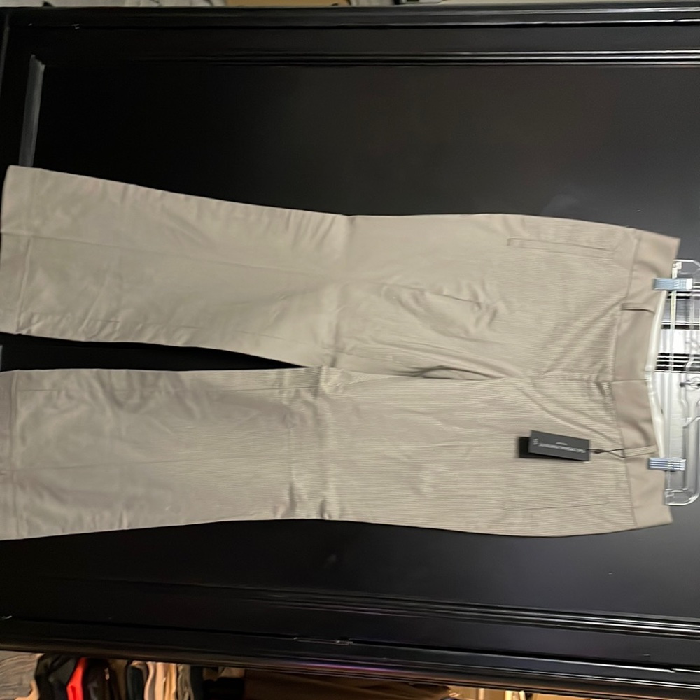 Banana Republic womens pants size 12S beige pinstripe nwt